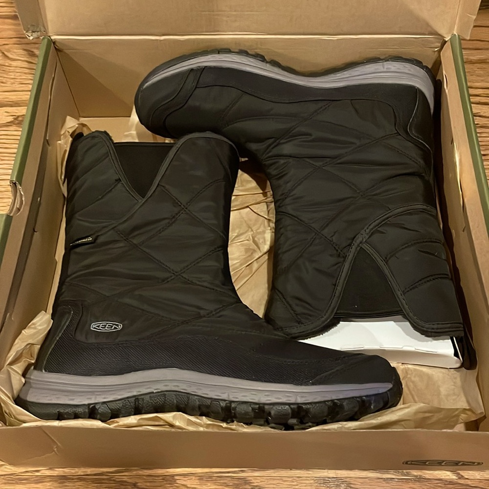 Keen NWT Terradora Pull On Waterproof Boot
